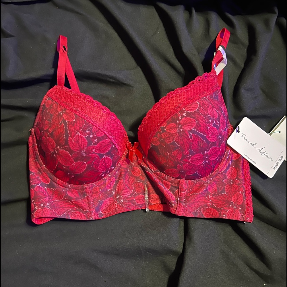 sexy bra! never been worn tags still on